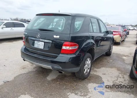 2006 Mercedes-Benz Ml 350 4Matic z USA, uszkodzony, nr VIN 4JGBB86EX6A022929